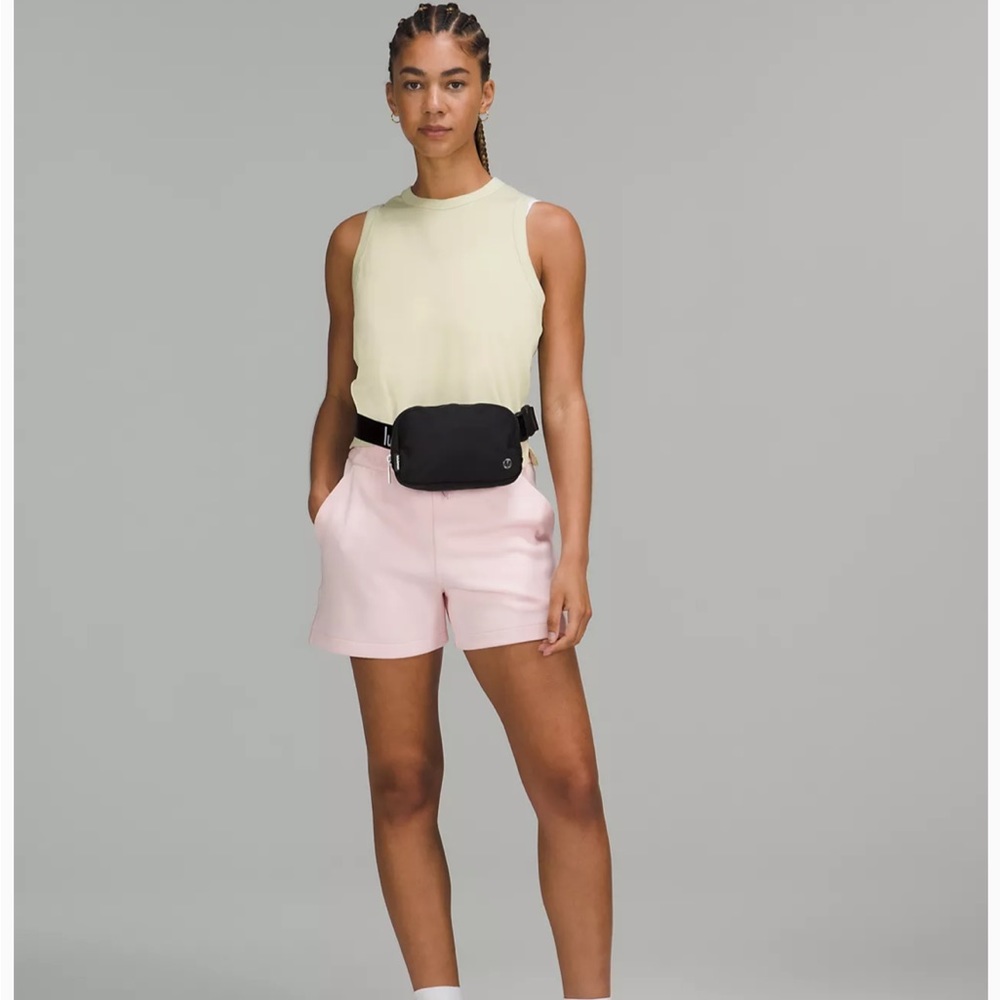 Lululemon Everywhere Belt Bag Wordmark Black - Picture 8 of 12